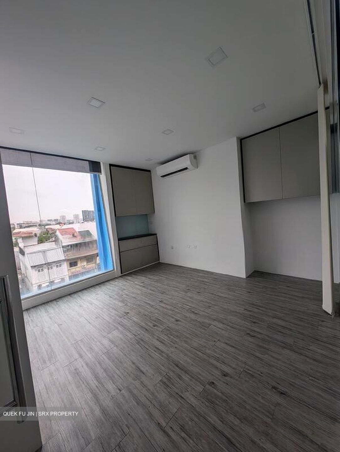Unipet Building (D13), Office #508444401